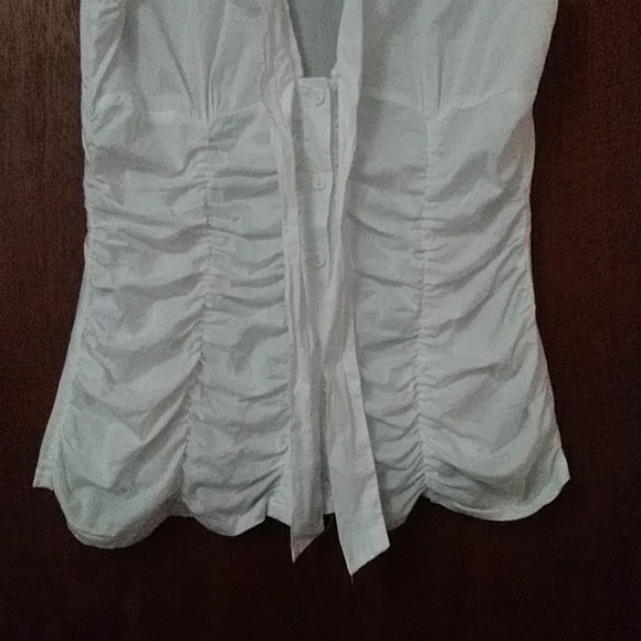 WHITE CHARLOTTE RUSSE FITTED/ROUCHED BLOUSE - Picture 8 of 9